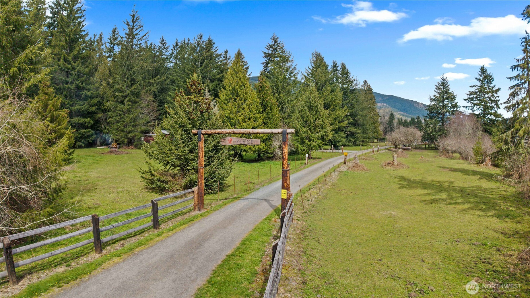 54715 278th Avenue E, Ashford, WA 98304