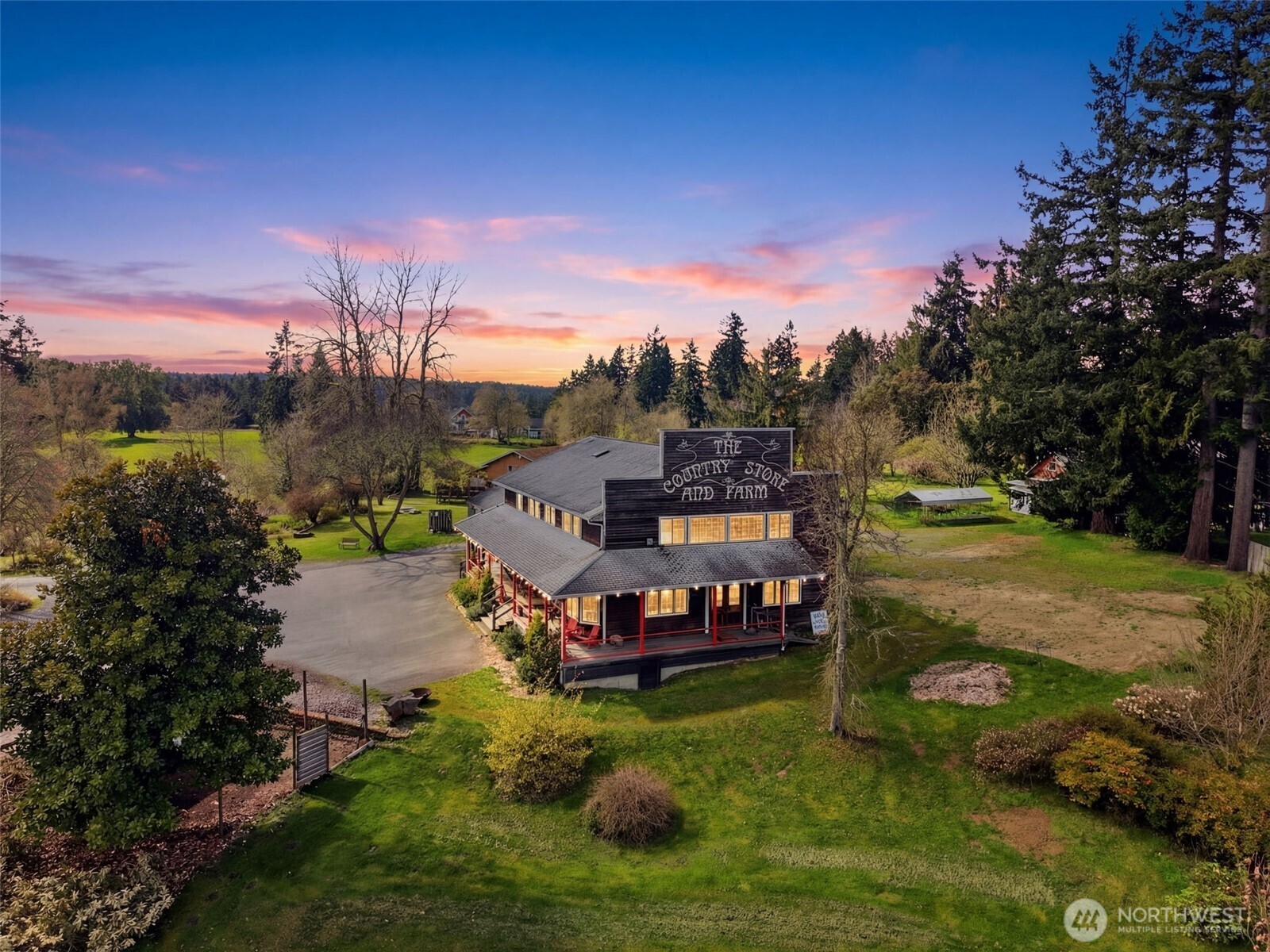 20211 Vashon Highway SW, Vashon, WA 98070