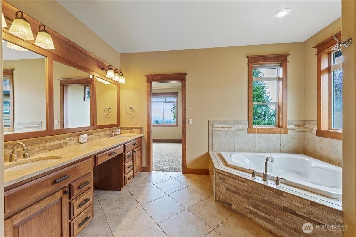 10321 N Navaho Drive , Spokane, WA 99208
