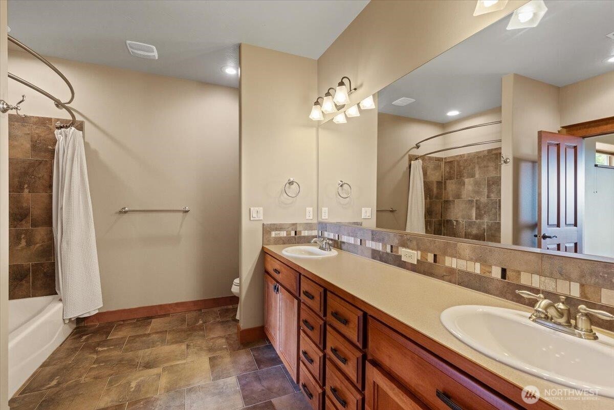 10321 N Navaho Drive , Spokane, WA 99208
