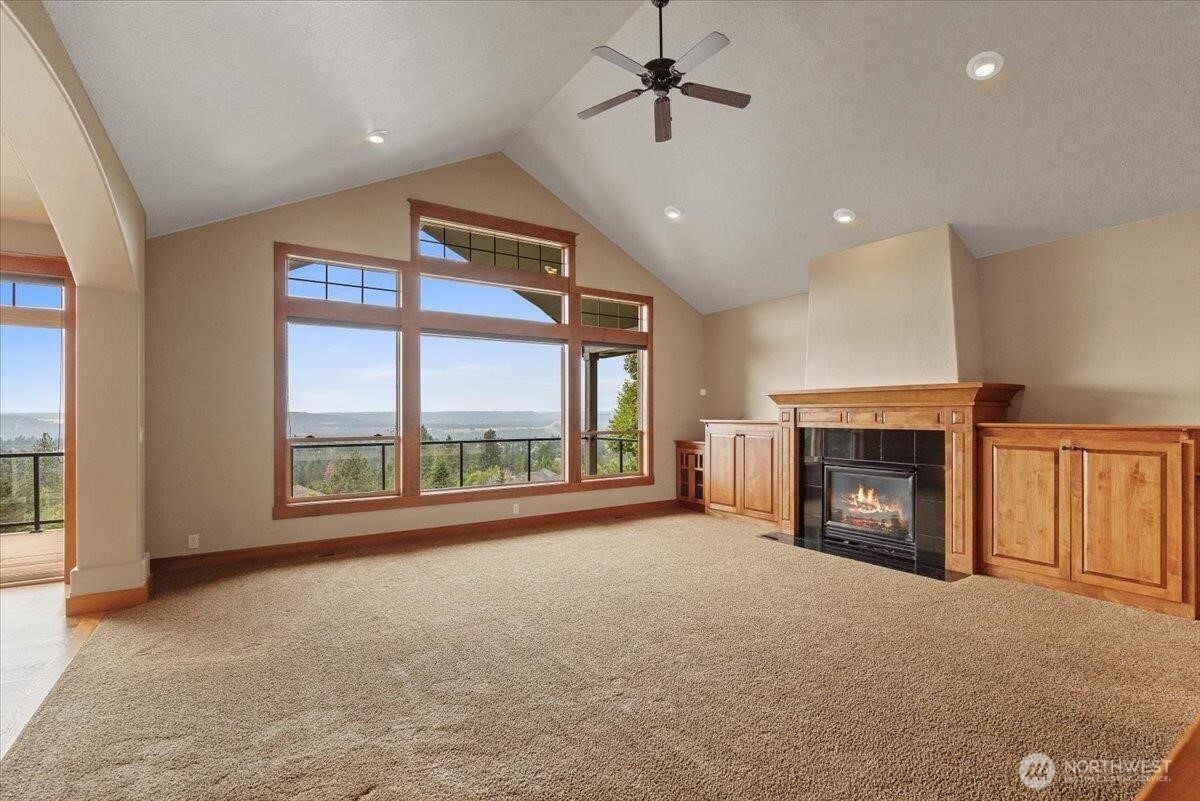 10321 N Navaho Drive , Spokane, WA 99208