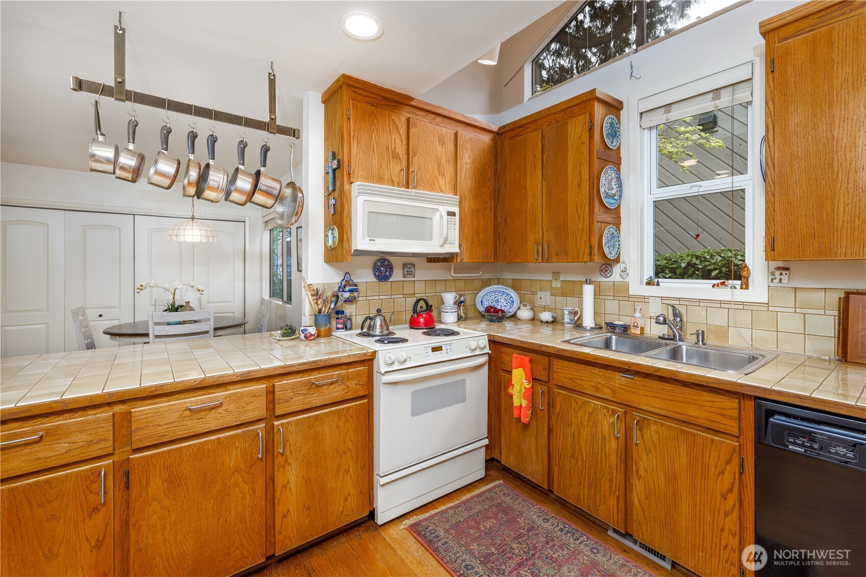 7739 40th Avenue NE, Seattle, WA 98115