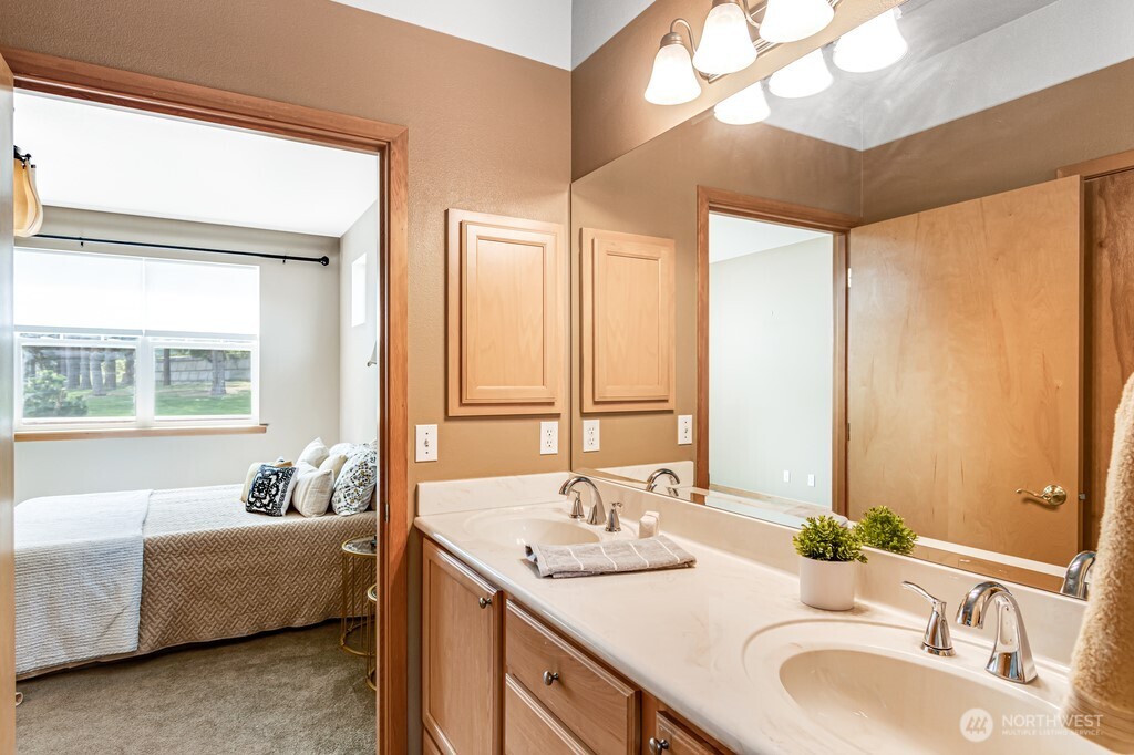 7617 W 20th Avenue , Kennewick, WA 99338
