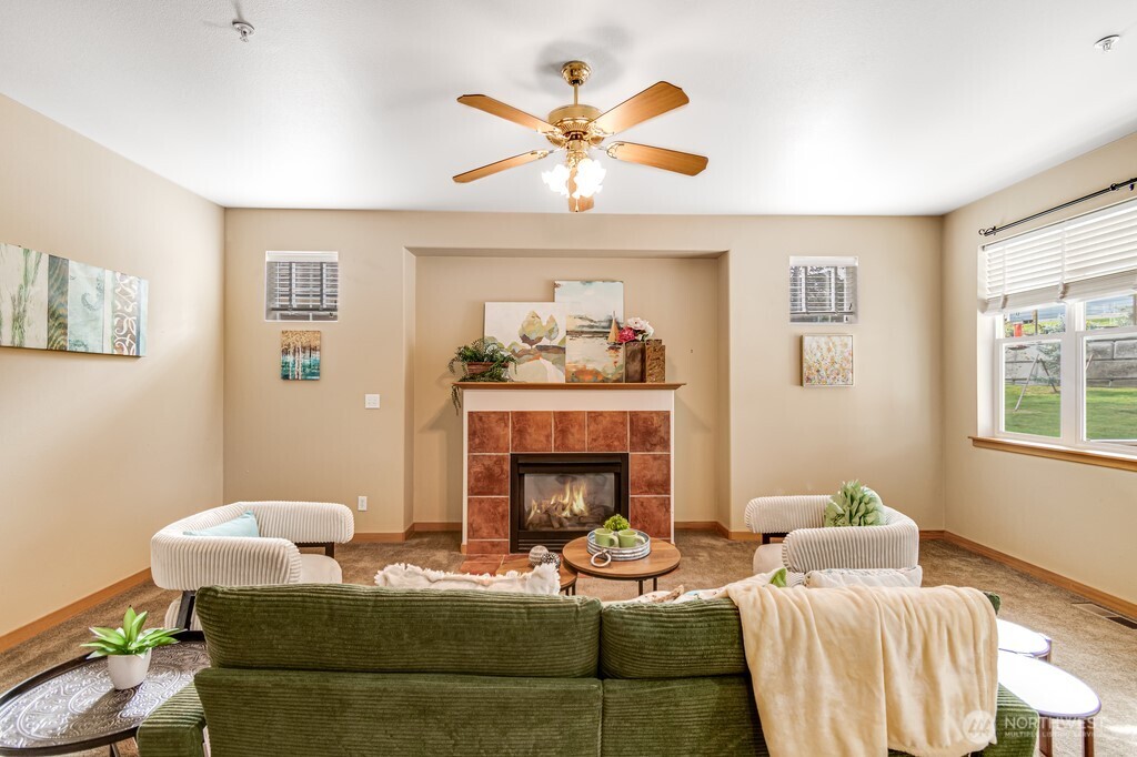 7617 W 20th Avenue , Kennewick, WA 99338