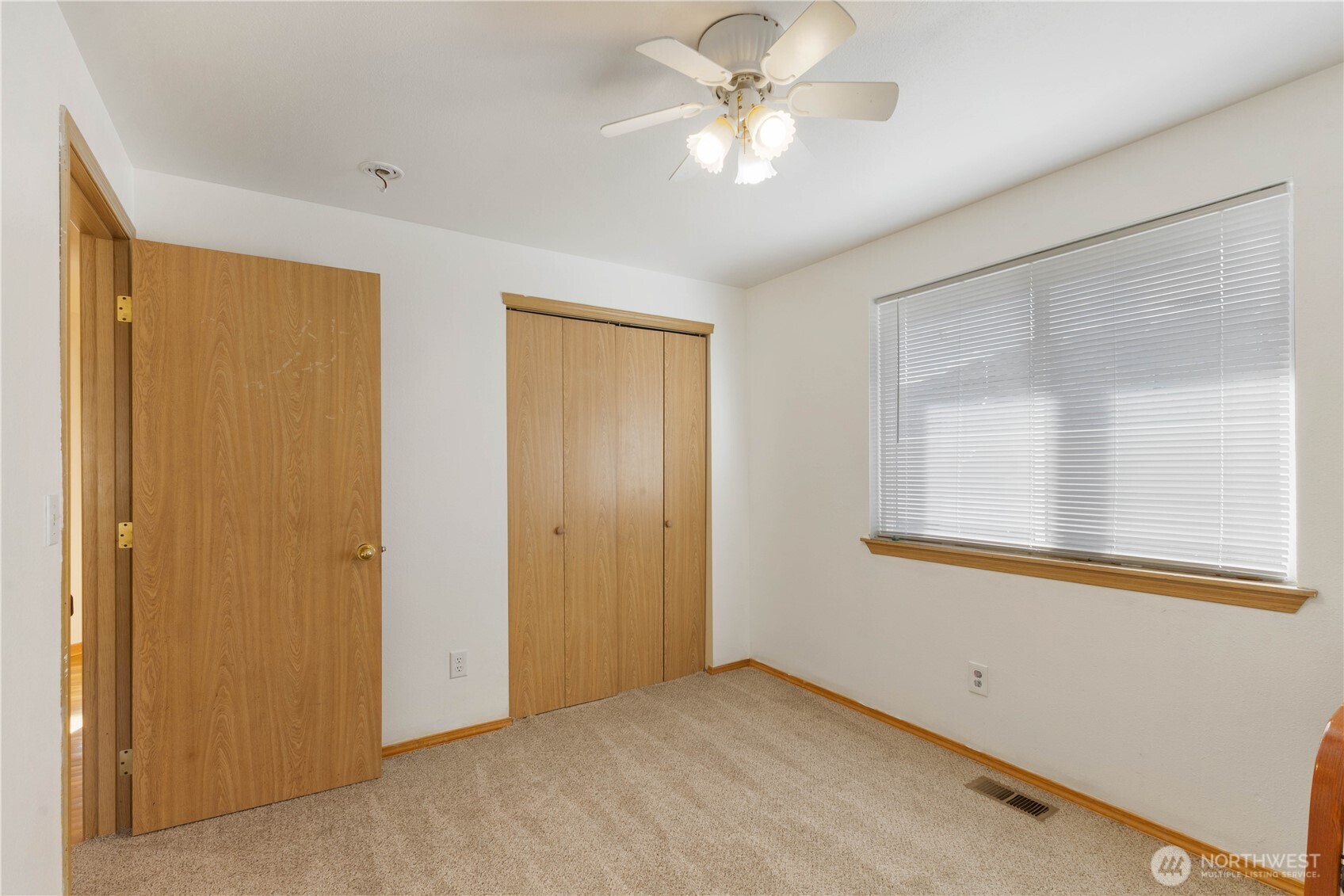 10124 SE 243rd Street , Kent, WA 98030