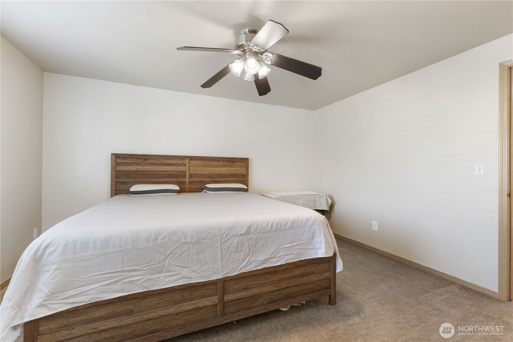 10124 SE 243rd Street , Kent, WA 98030
