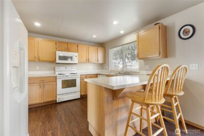 10124 SE 243rd Street , Kent, WA 98030 - Photo 10