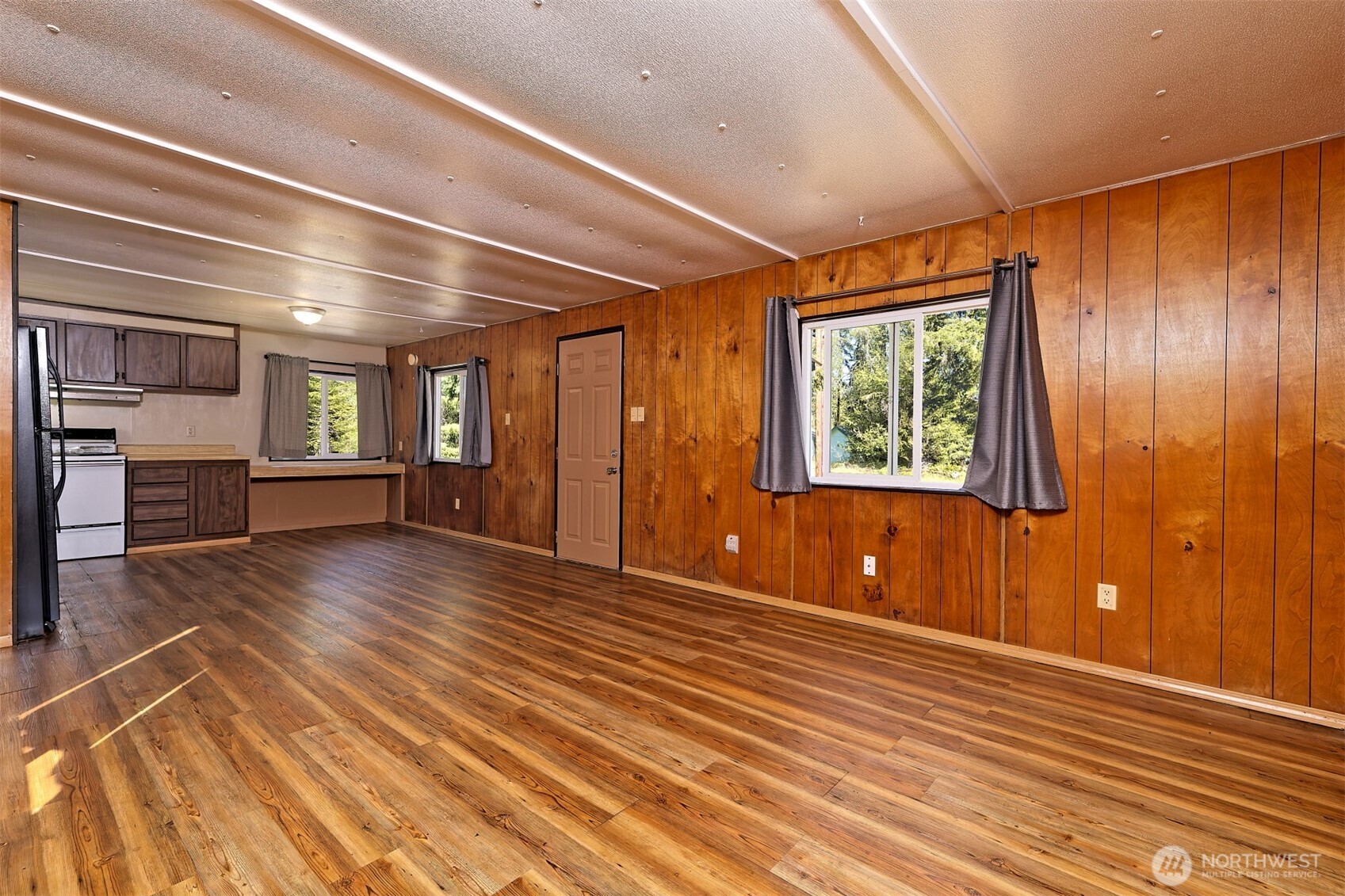 20 W Newberry Lane , Elma, WA 98541