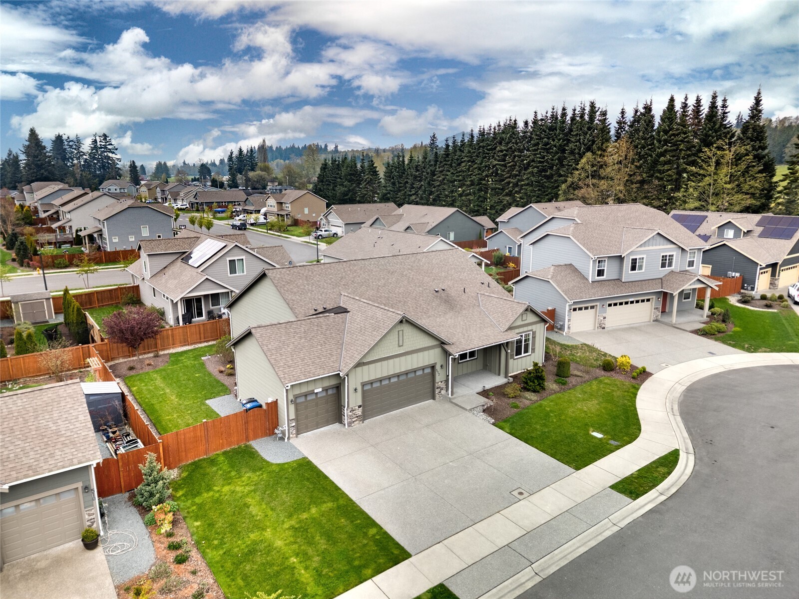 512 Wellington Place , Sedro Woolley, WA 98284