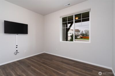 512 Wellington Place , Sedro Woolley, WA 98284 - Photo 3