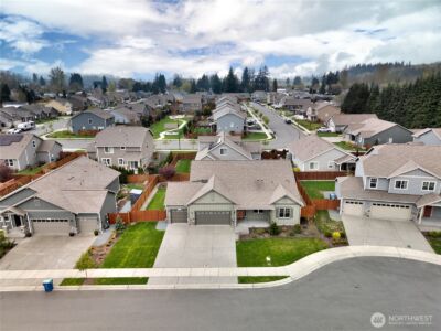 512 Wellington Place , Sedro Woolley, WA 98284 - Photo 31