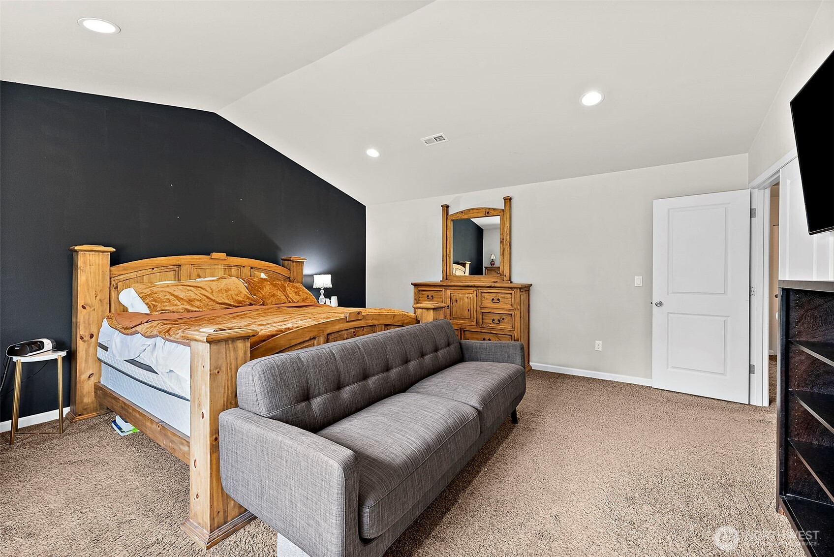 15550 Chad Drive SE, Yelm, WA 98597