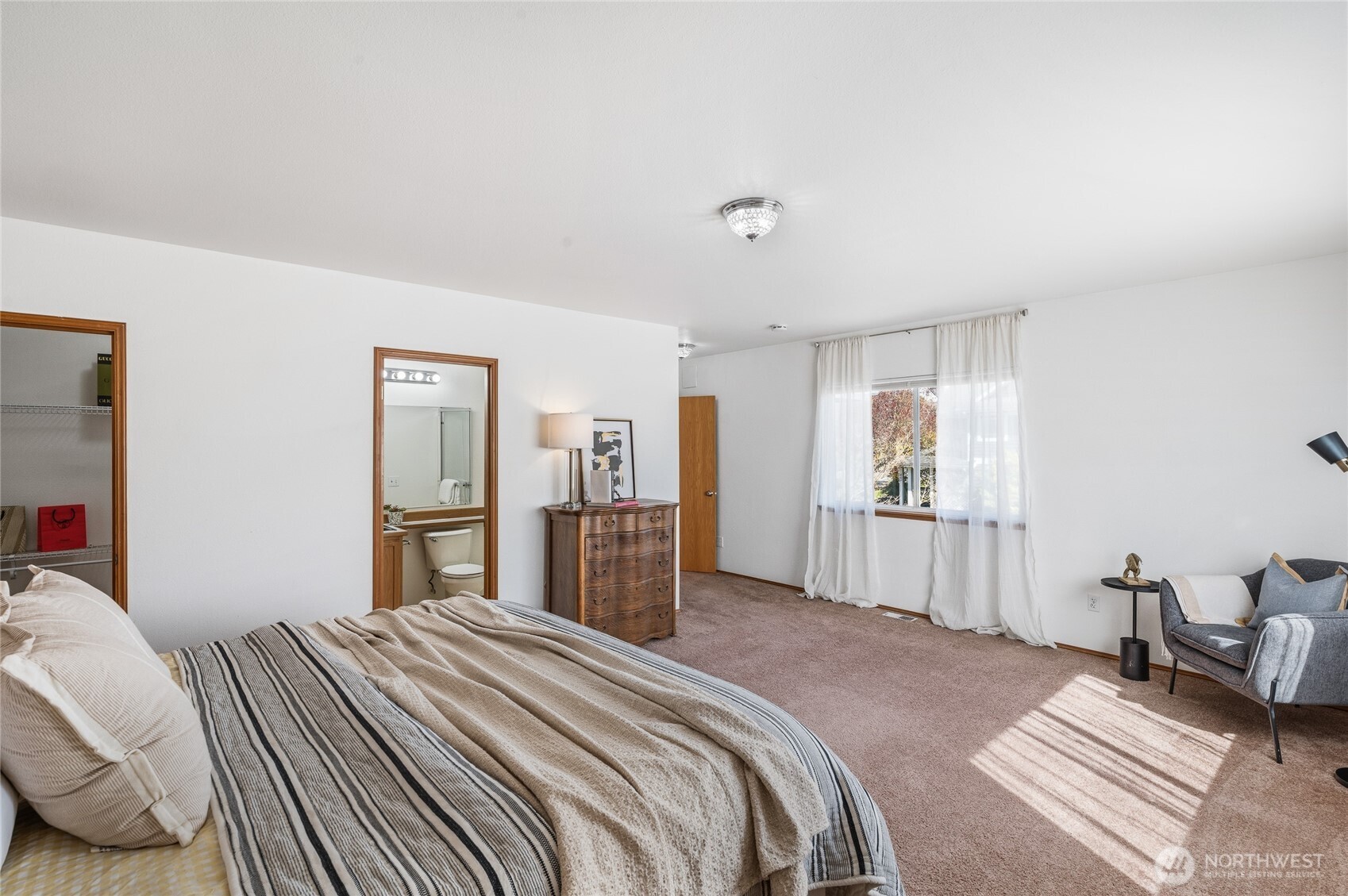 828 Cottage Avenue , Snohomish, WA 98290-2498