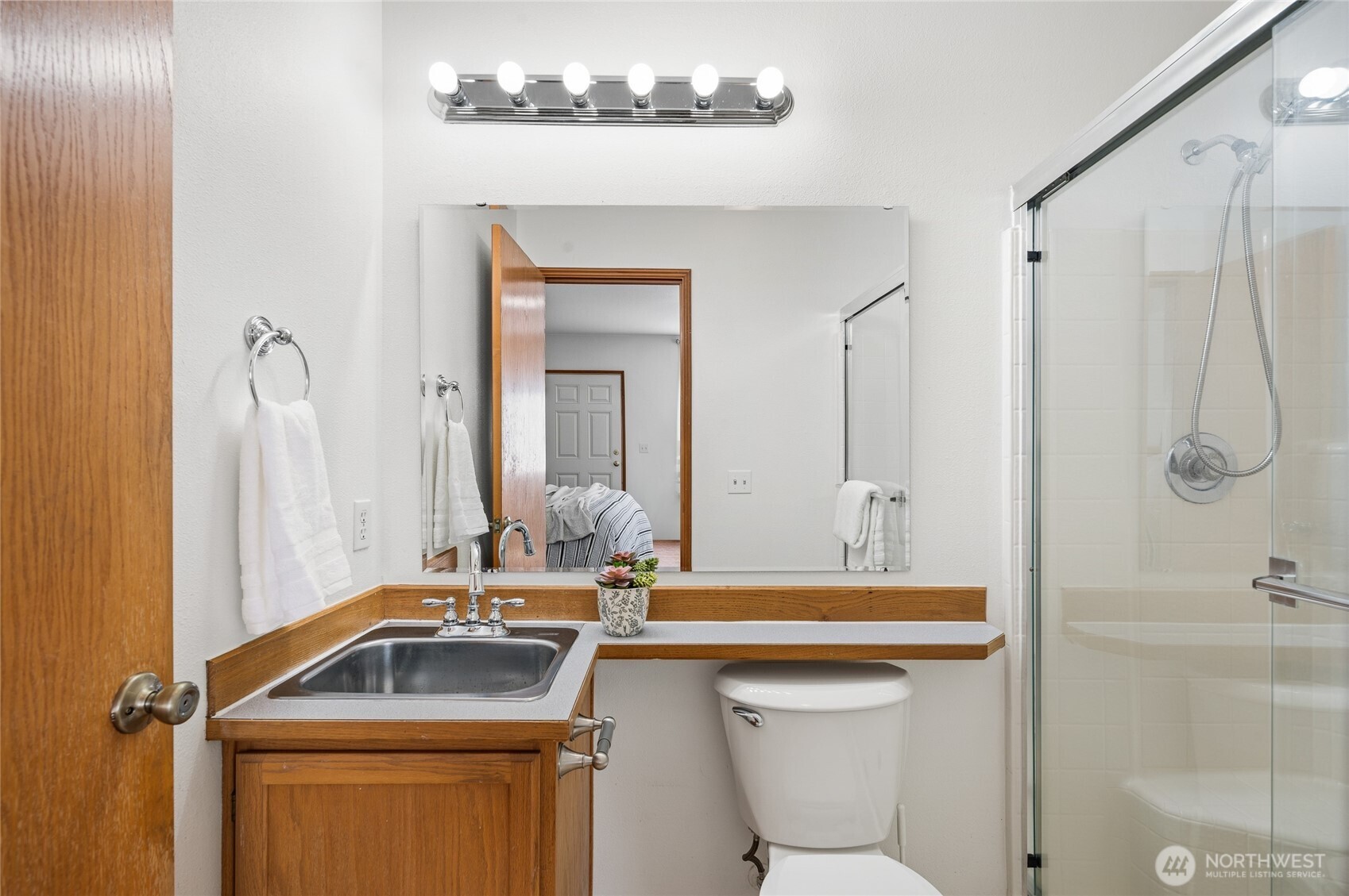 828 Cottage Avenue , Snohomish, WA 98290-2498