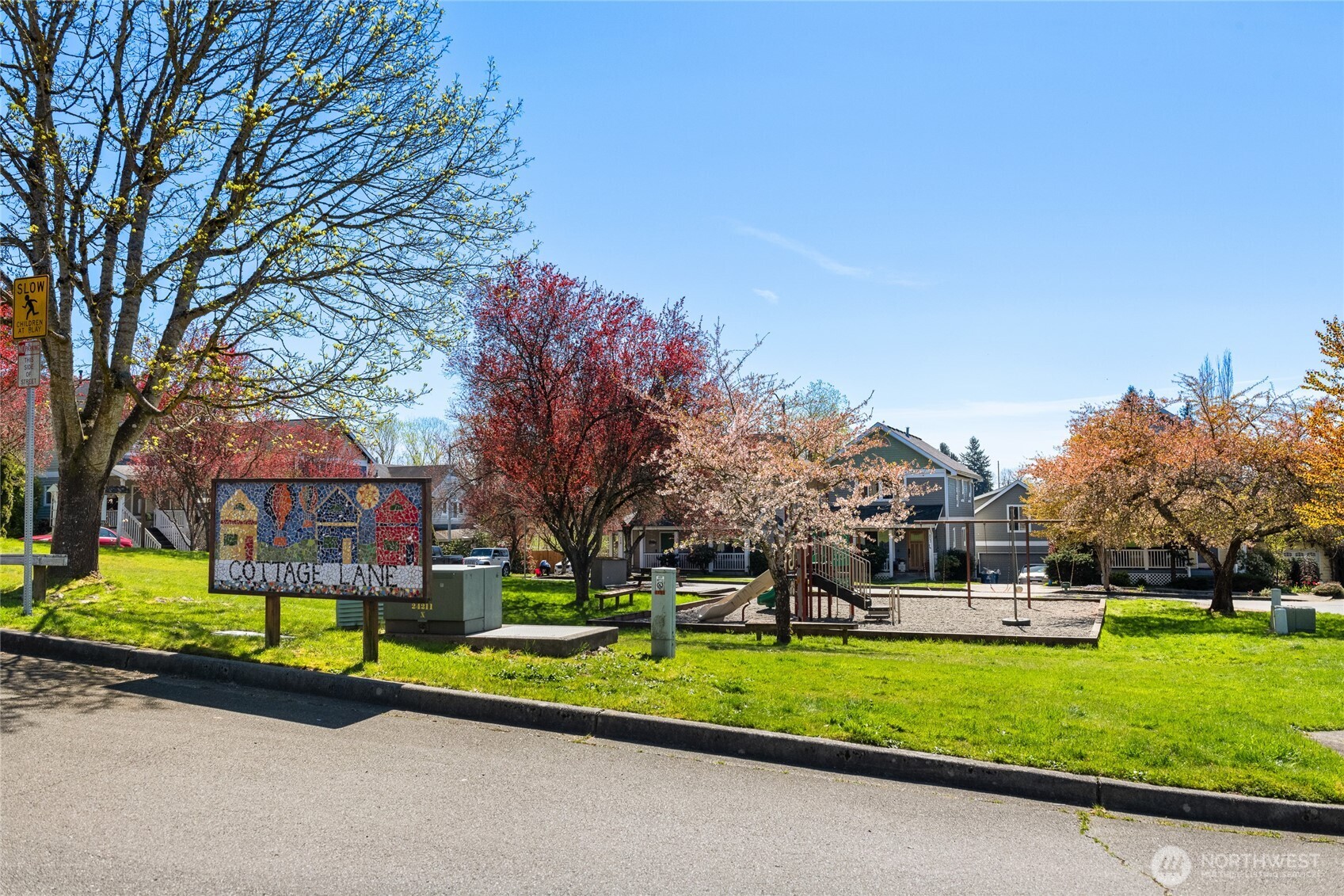828 Cottage Avenue , Snohomish, WA 98290-2498