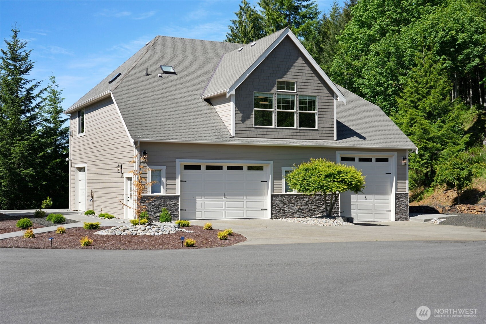5020 Gold Ridge Lane , Olympia, WA 98512