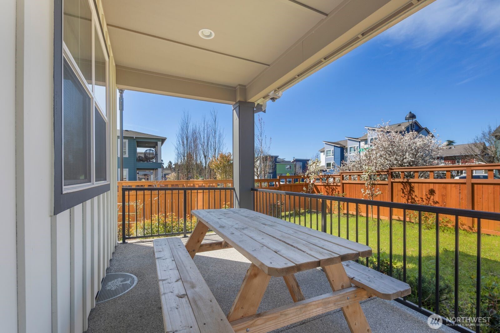 9836 6th Avenue SW, Seattle, WA 98106