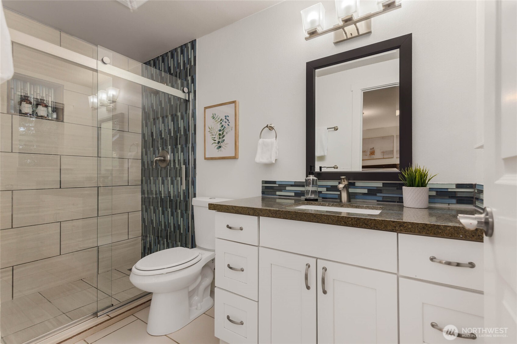 5839 NE 197th Street , Kenmore, WA 98028