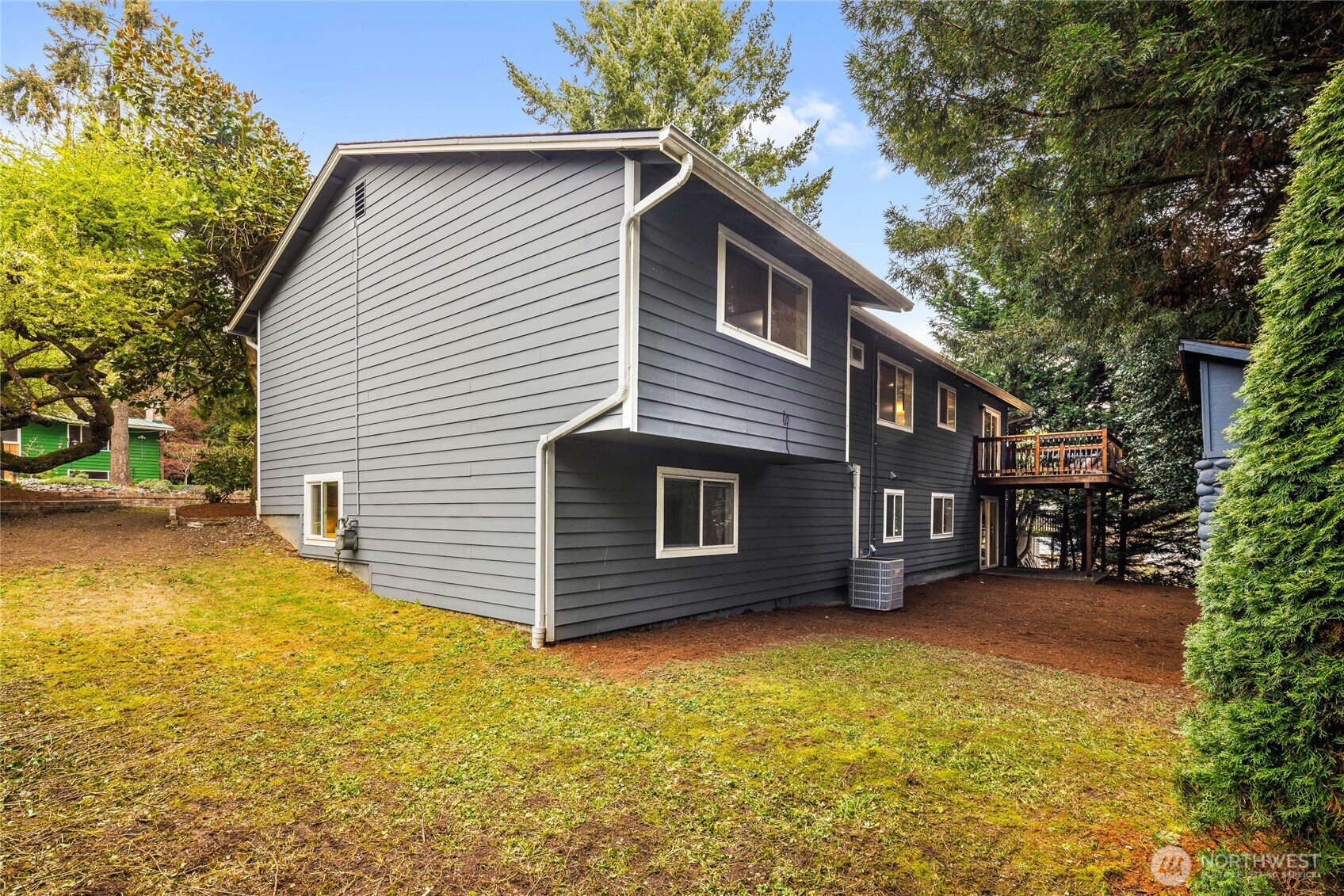 5839 NE 197th Street , Kenmore, WA 98028