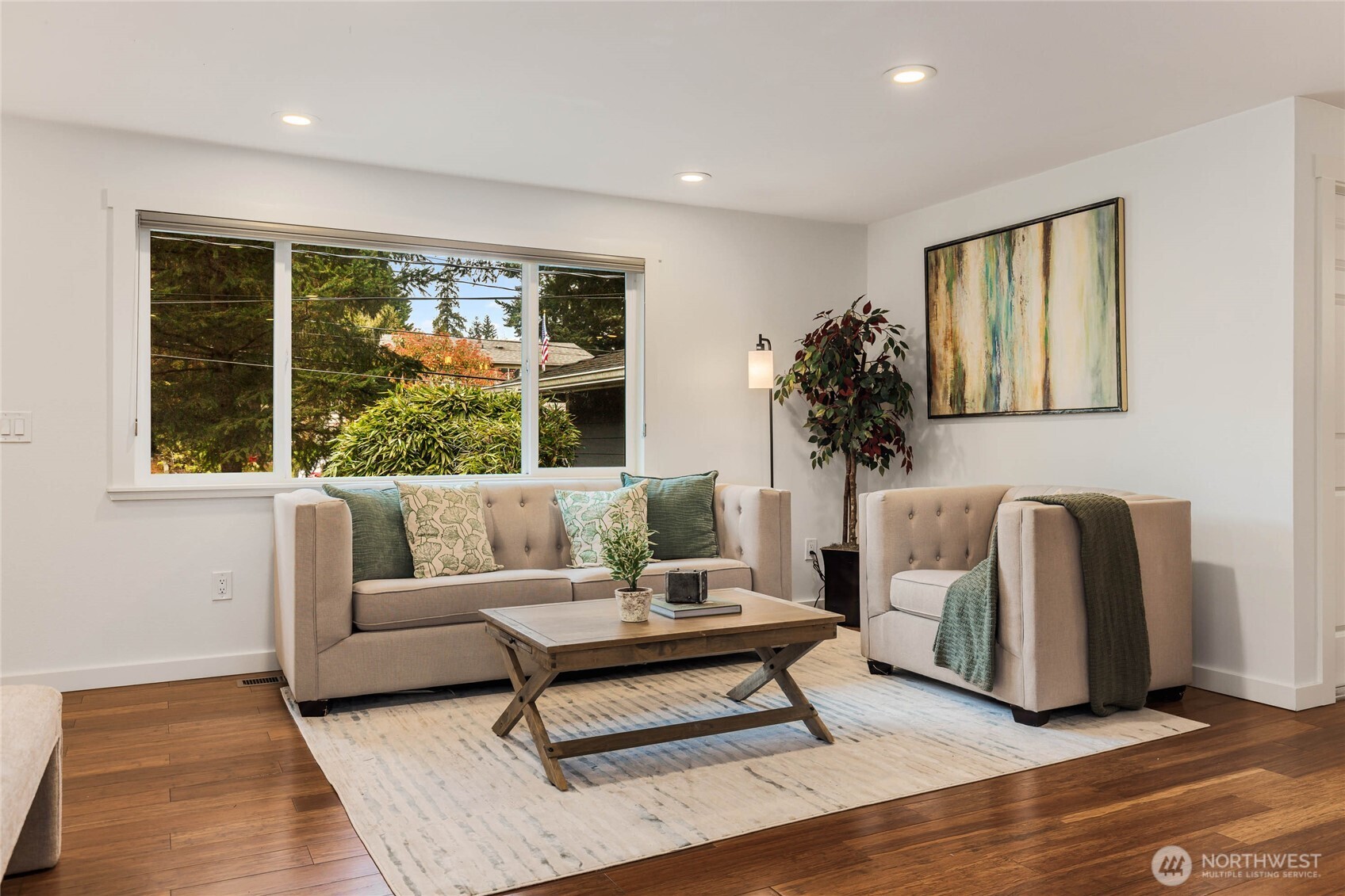 5839 NE 197th Street , Kenmore, WA 98028