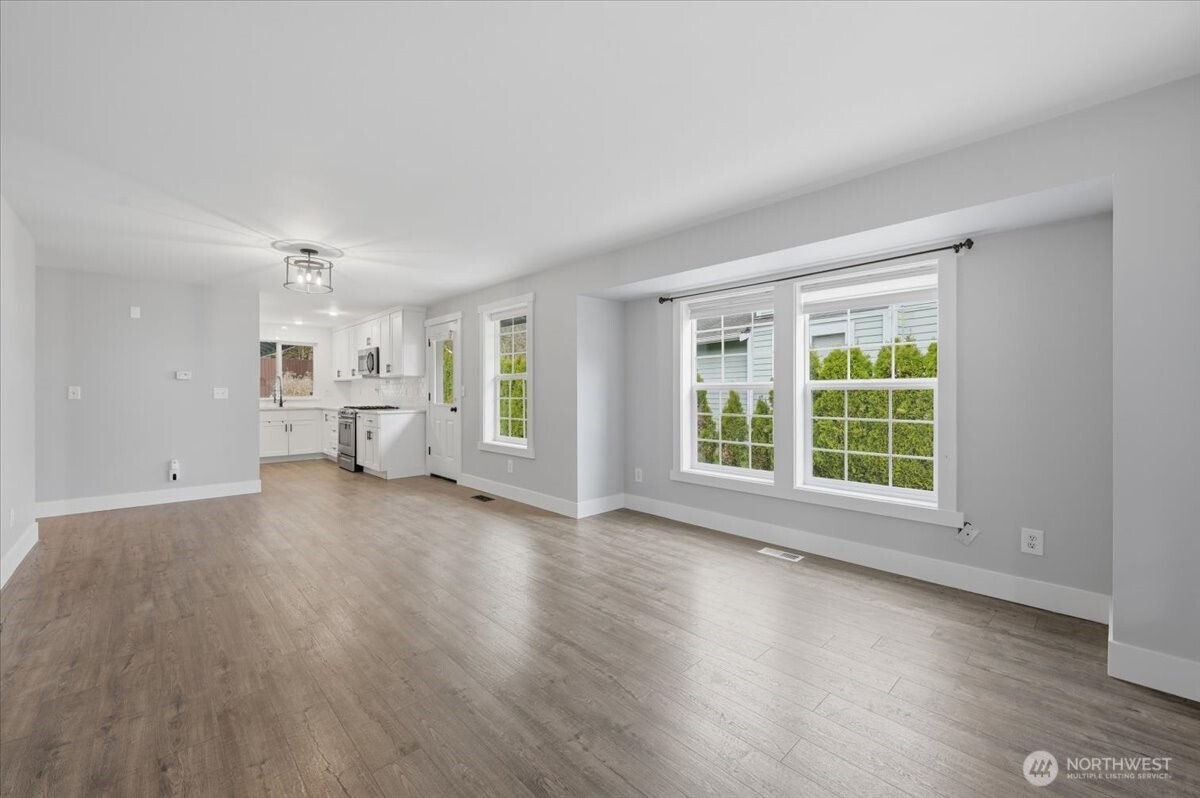 34414 SE Osprey Court , Snoqualmie, WA 98065