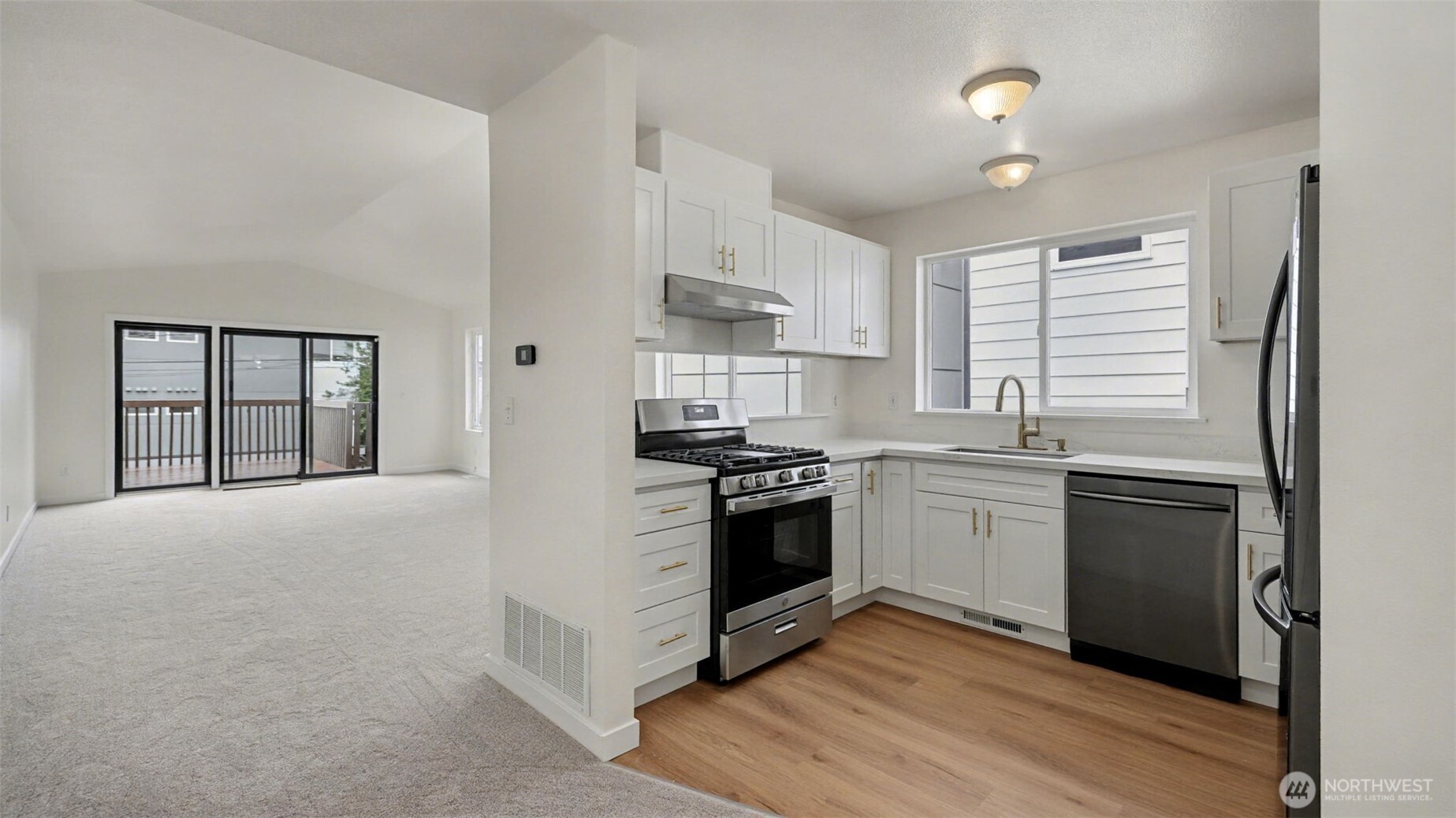 9029 17th Avenue SW, Seattle, WA 98106