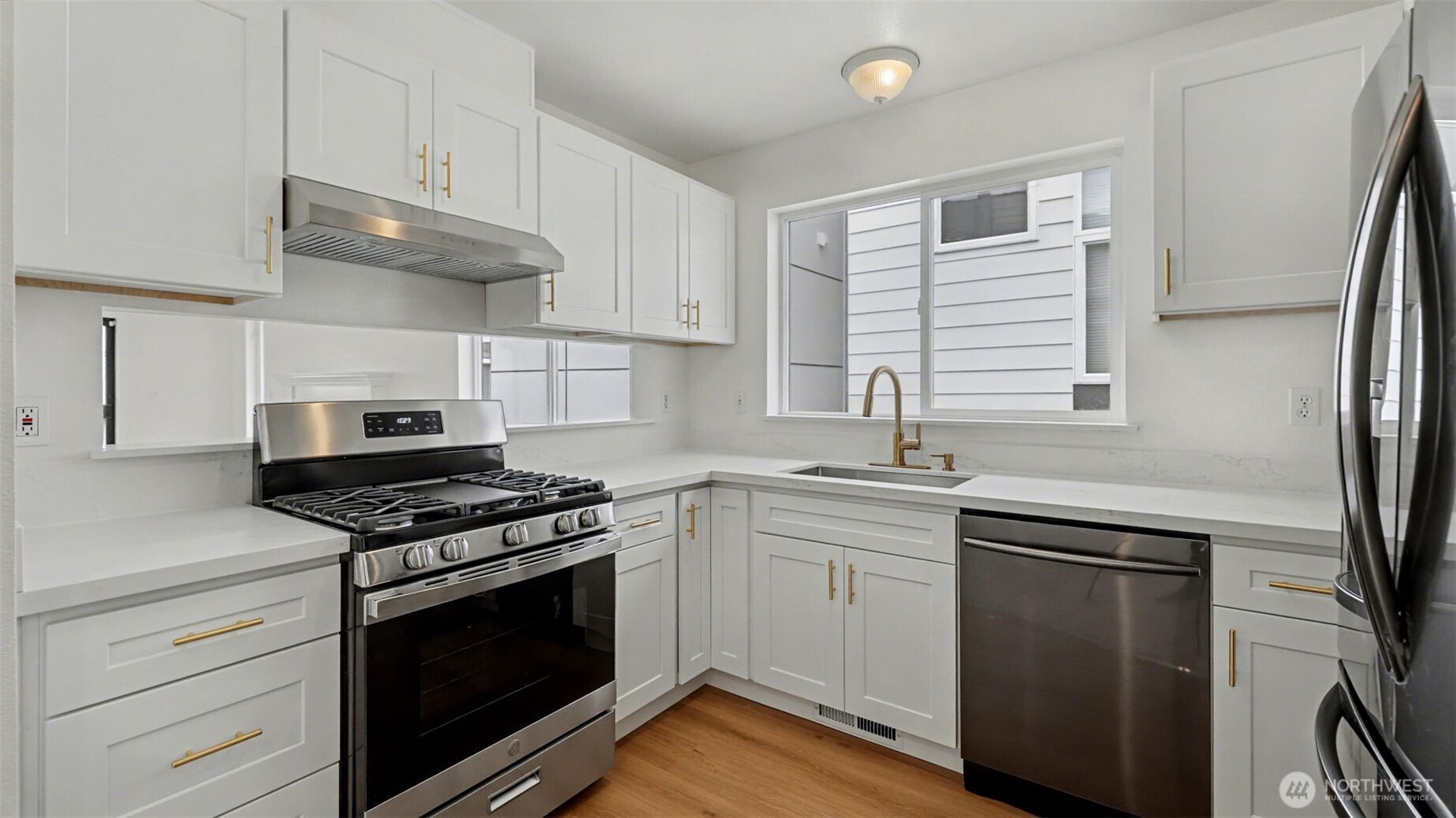 9029 17th Avenue SW, Seattle, WA 98106