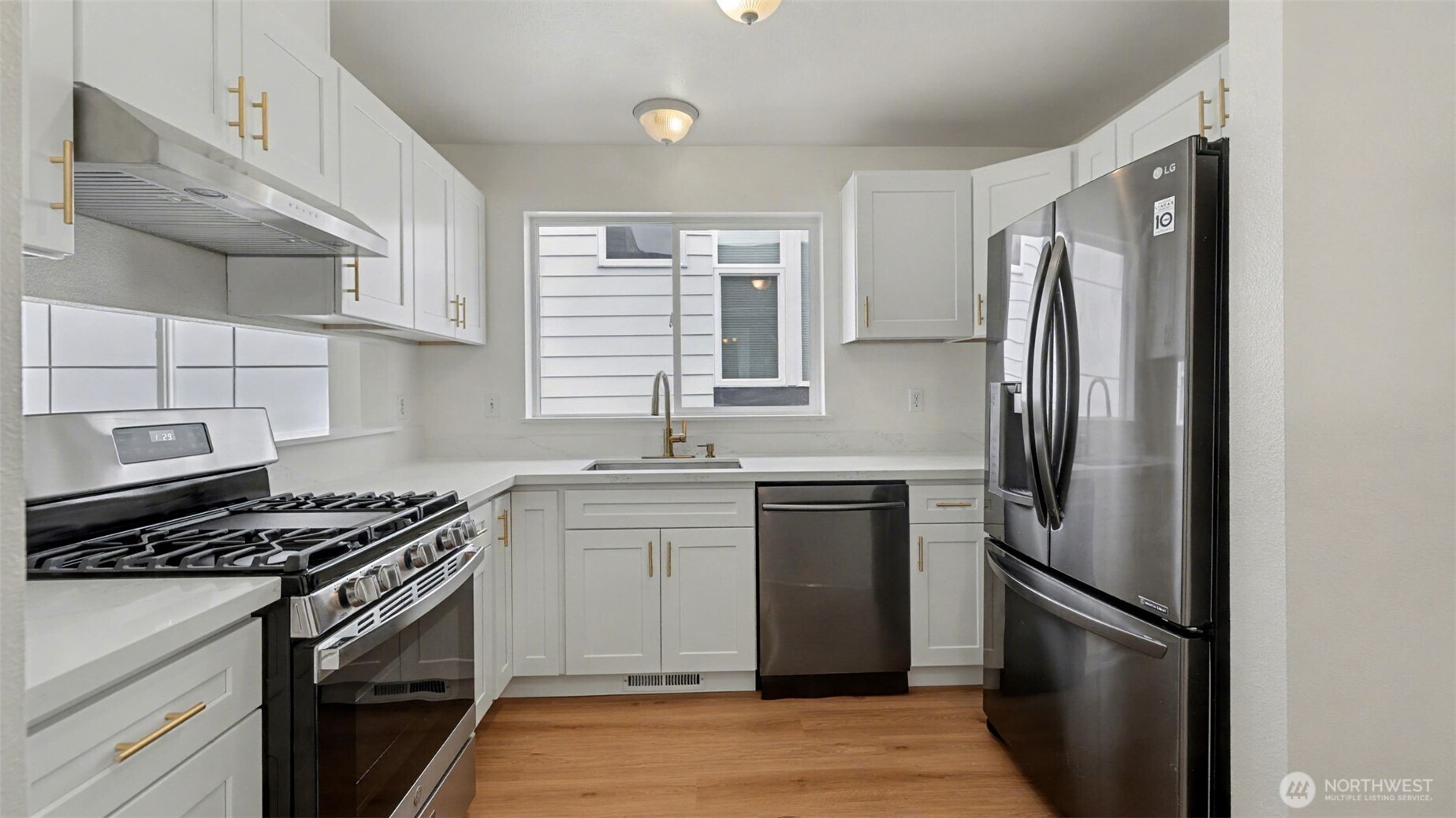 9029 17th Avenue SW, Seattle, WA 98106