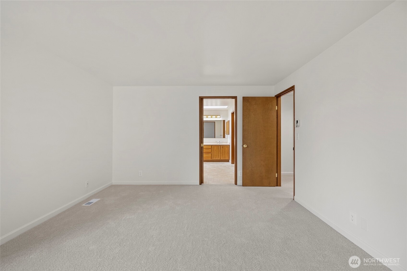 2064 Hoquiam Court NE, Renton, WA 98059