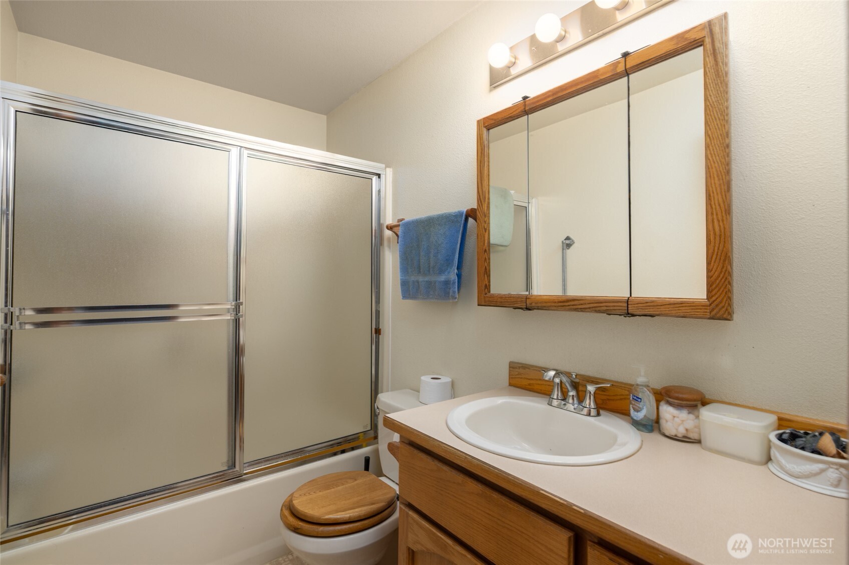 319 Shelter Bay Dr. , La Conner, WA 98257