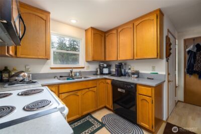 319 Shelter Bay Dr. , La Conner, WA 98257 - Photo 8
