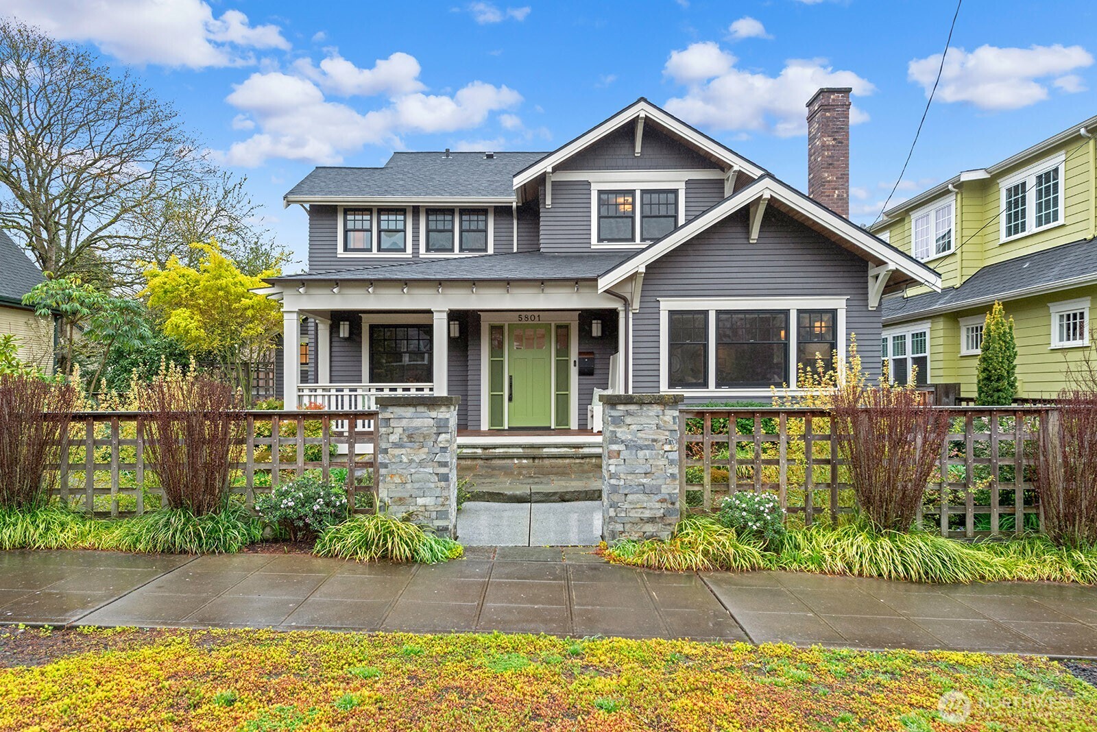 5801 Kensington Place N, Seattle, WA 98103-5951