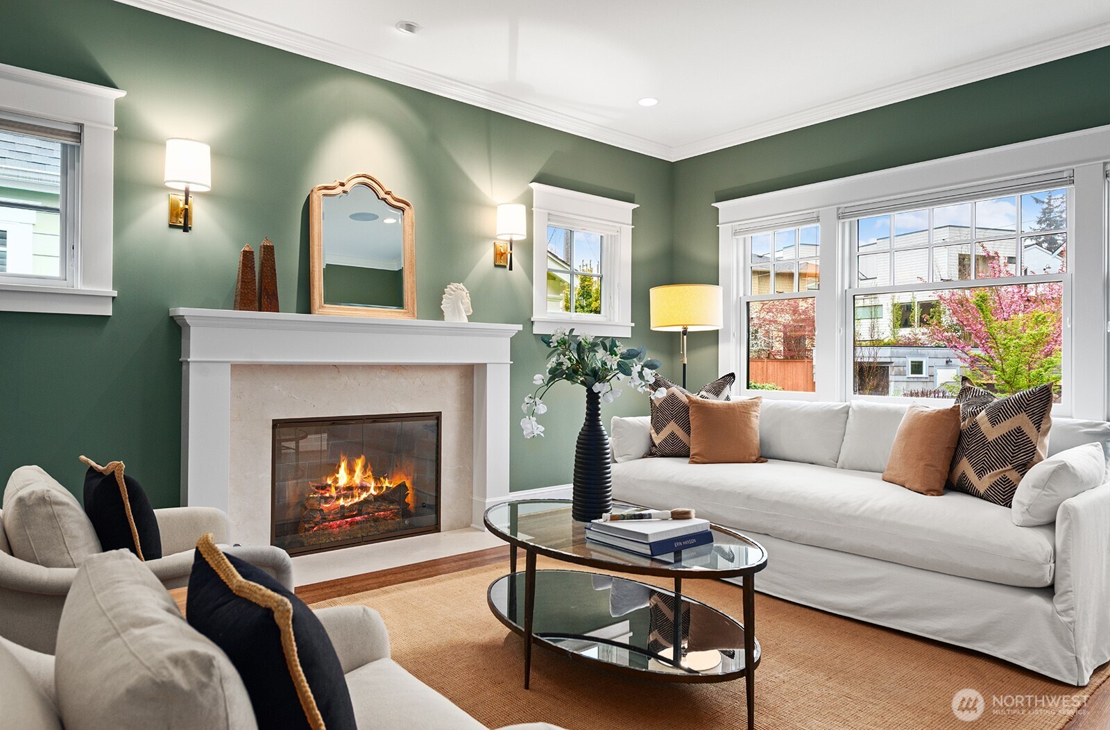 5801 Kensington Place N, Seattle, WA 98103-5951