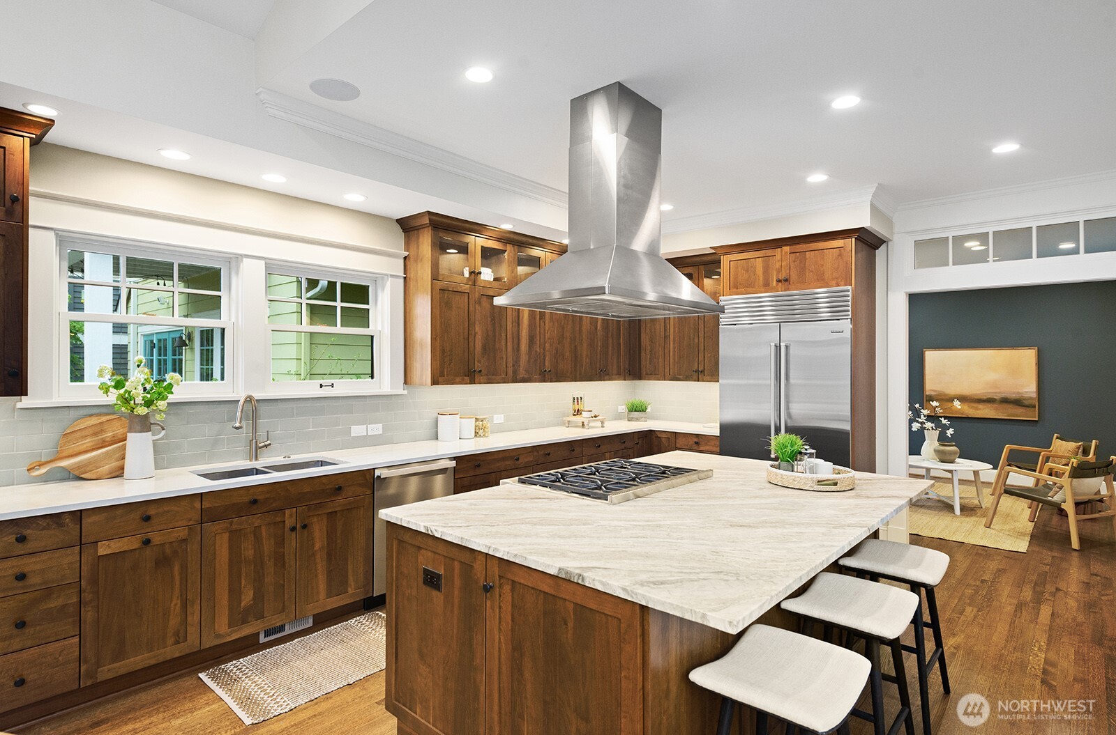 5801 Kensington Place N, Seattle, WA 98103-5951