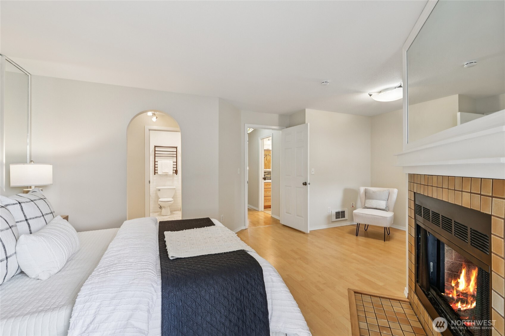 10001 NE 12th Street #116, Bellevue, WA 98004