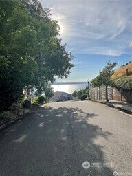 1416 Browns Point Boulevard NE, Tacoma, WA 98422 - Photo 4