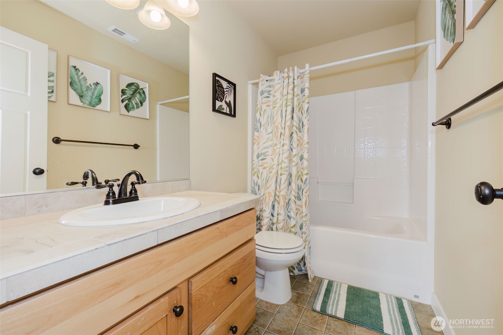 4412 NW Arriva Way , Silverdale, WA 98383