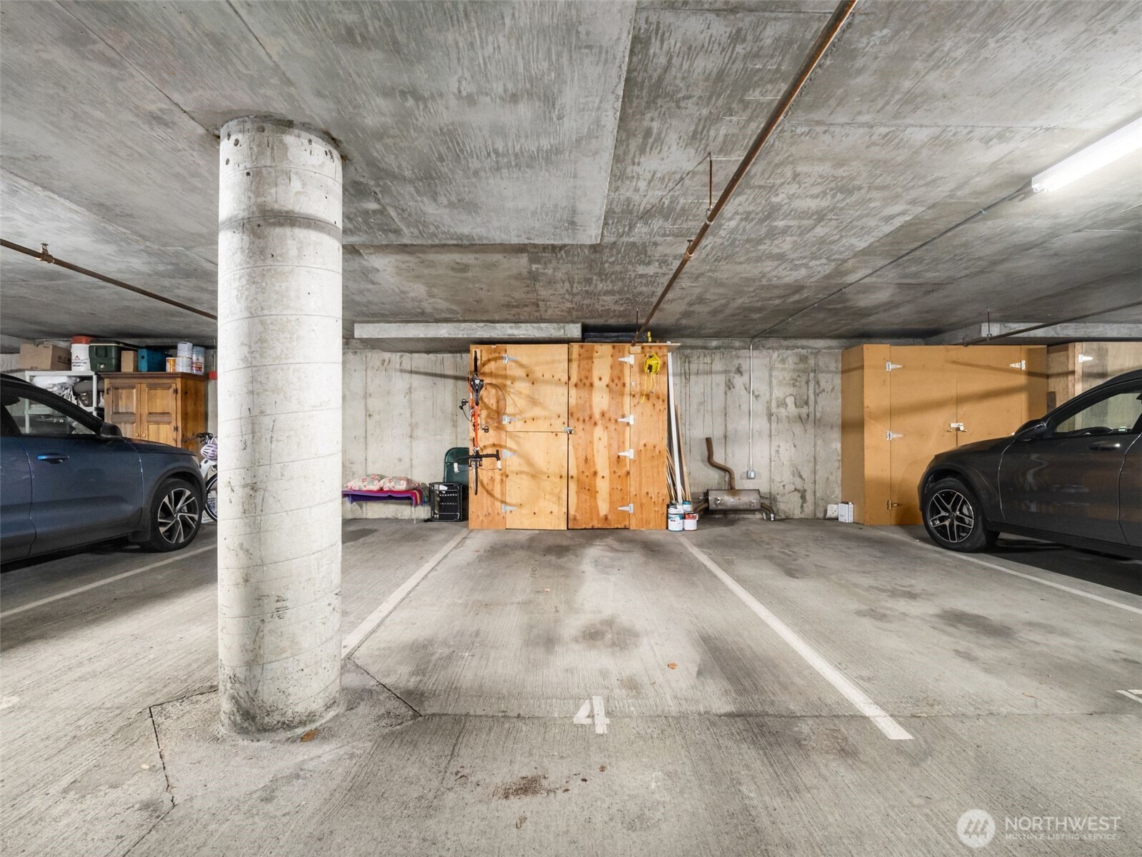 1401 5th Avenue W #104, Seattle, WA 98119
