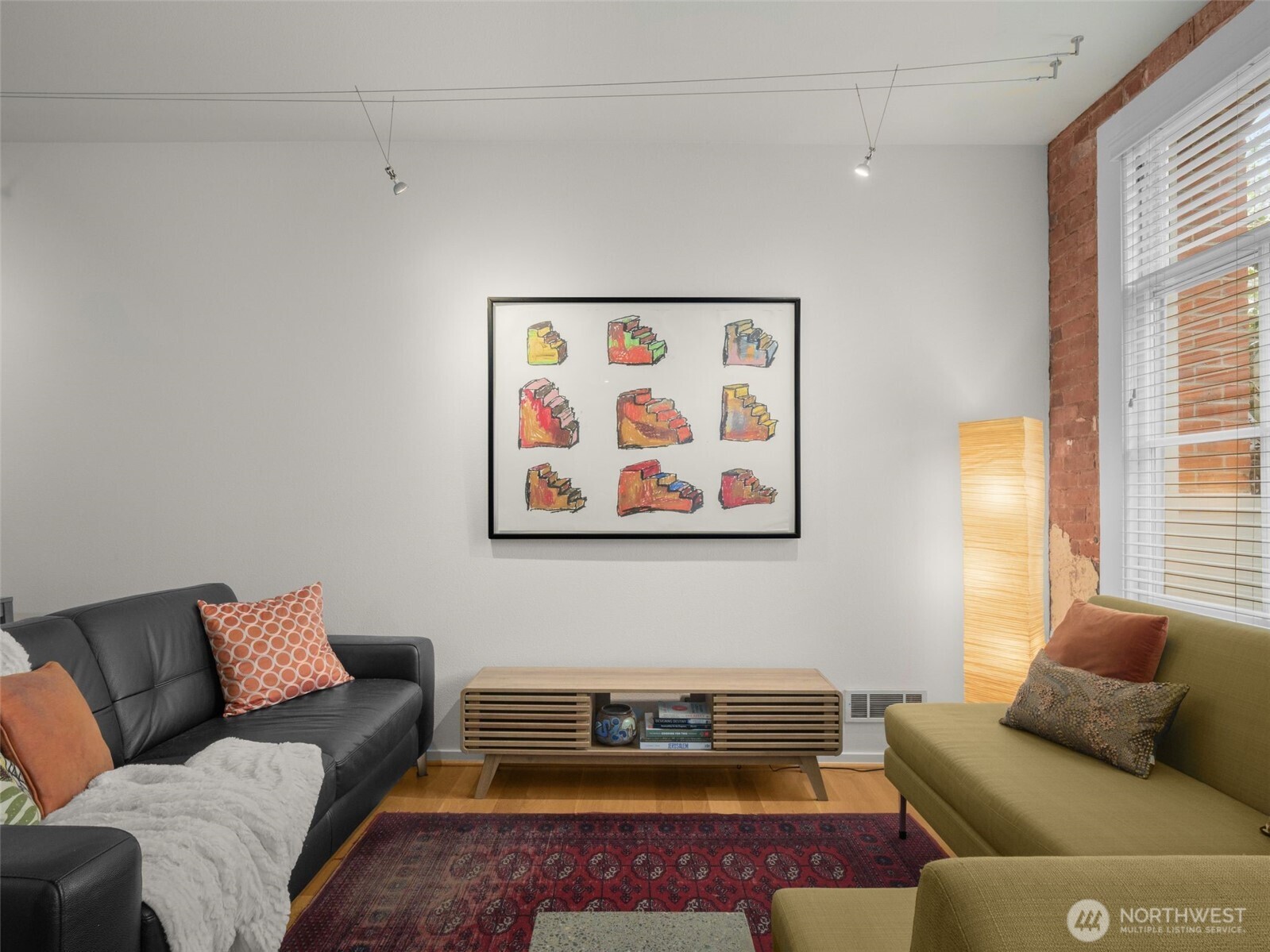 1401 5th Avenue W #104, Seattle, WA 98119