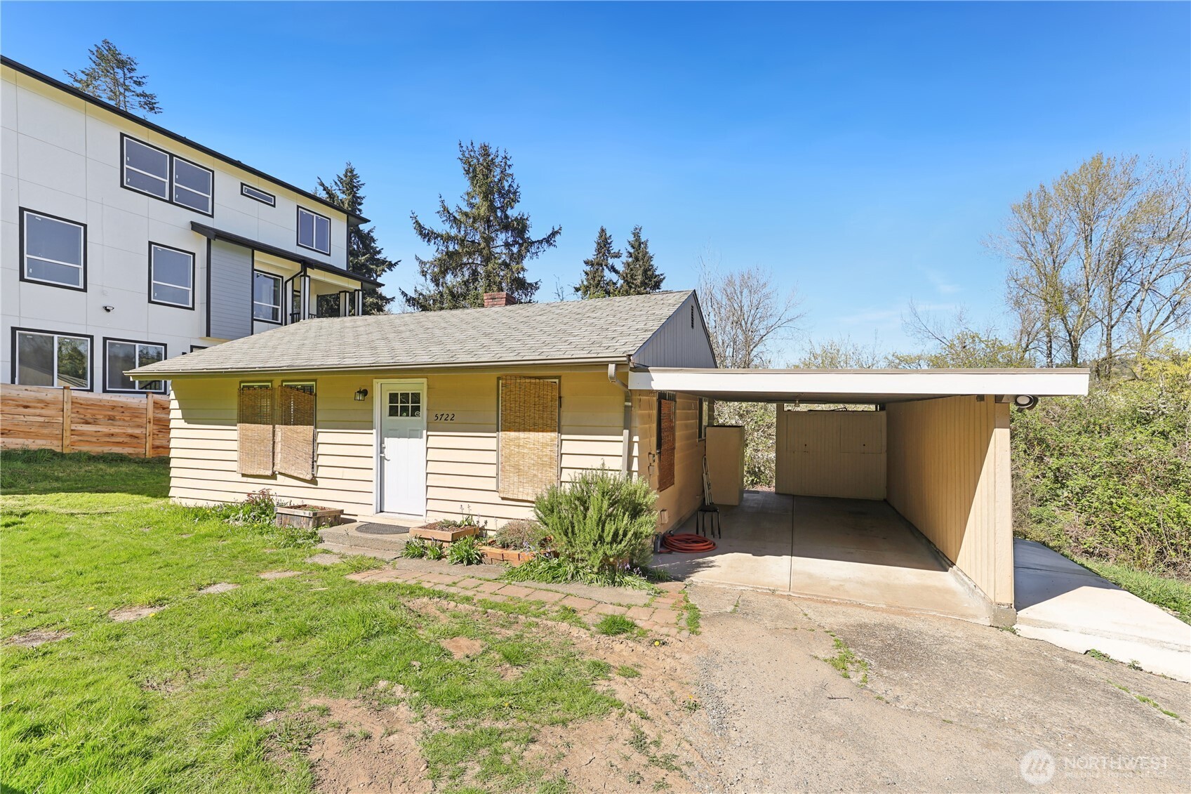 5722 S 142nd Street , Tukwila, WA 98168
