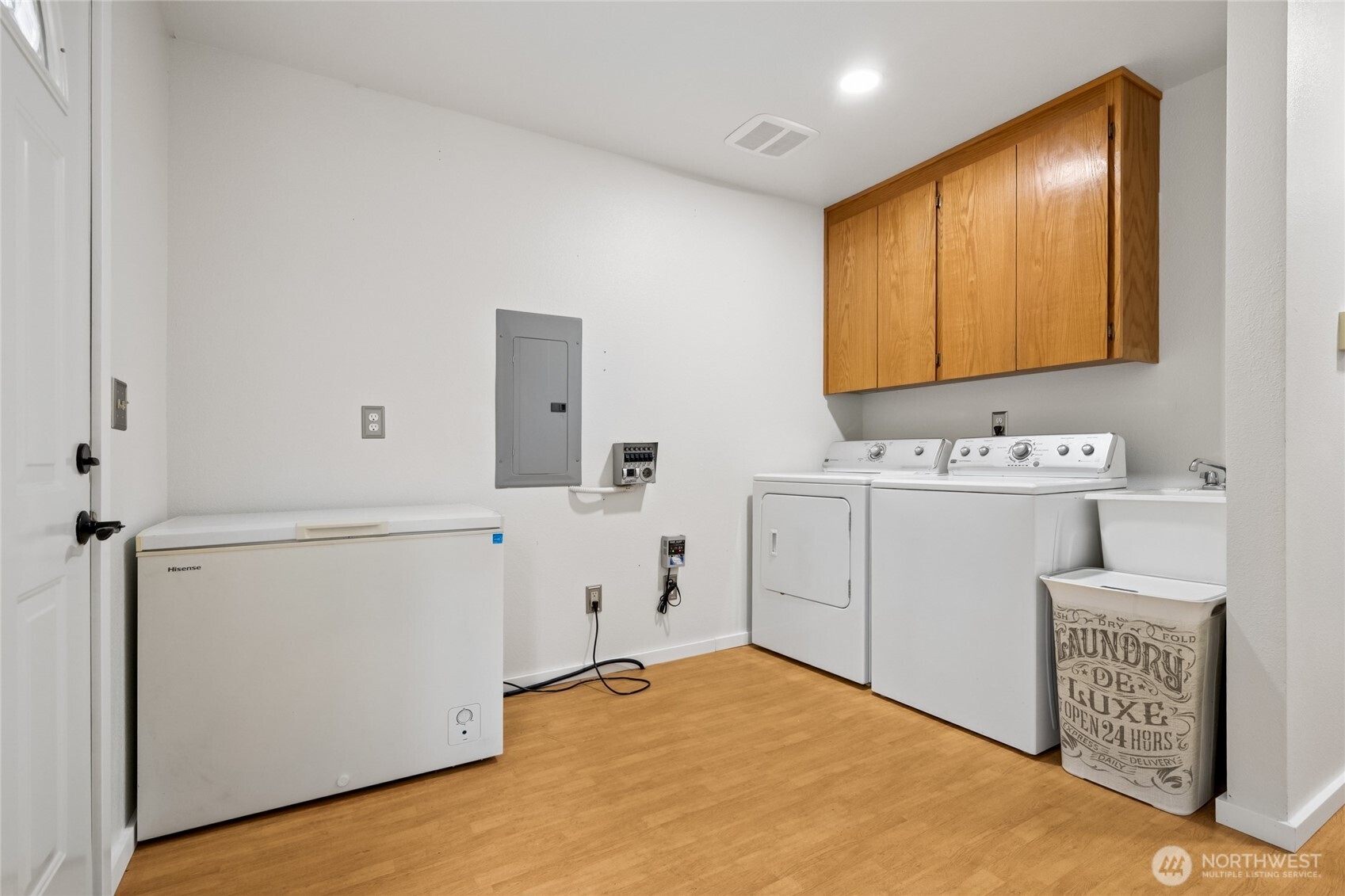 17631 Clear Lake Boulevard SE, Yelm, WA 98597