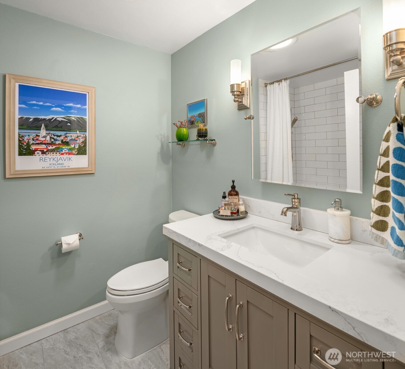 14616 216th Avenue NE, Woodinville, WA 98077