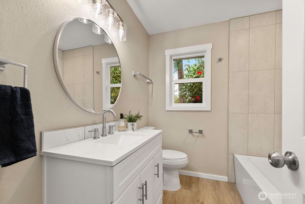 8408 Dalton Drive SW, Lakewood, WA 98498