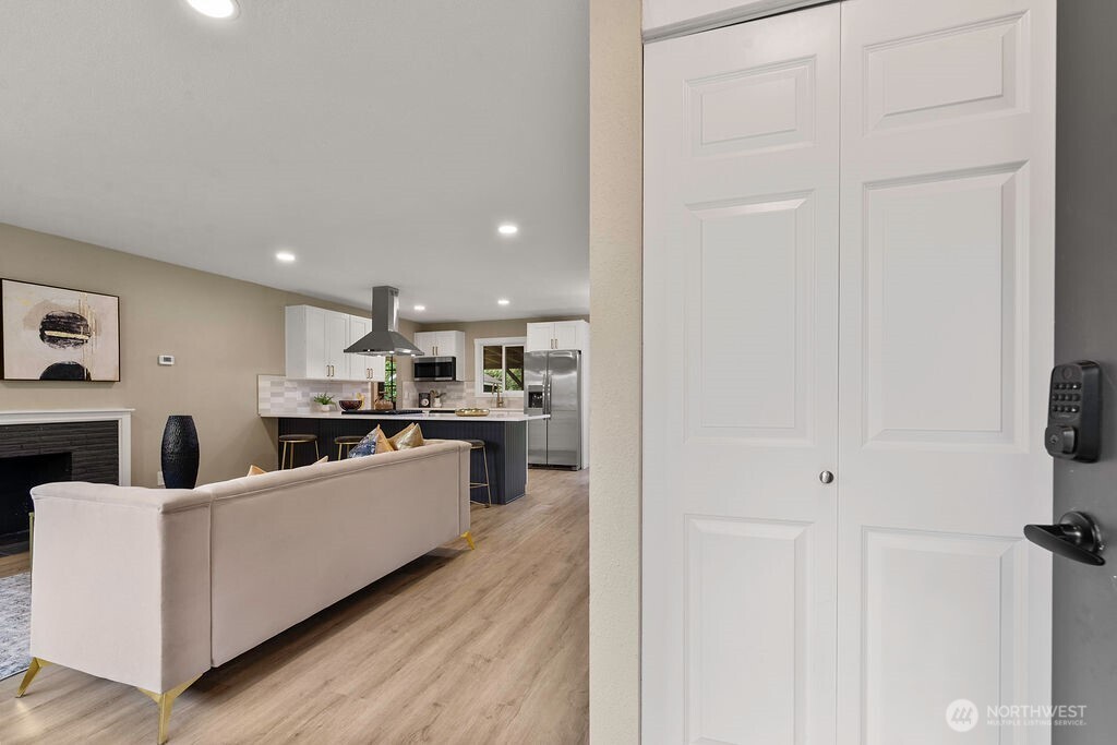 8408 Dalton Drive SW, Lakewood, WA 98498