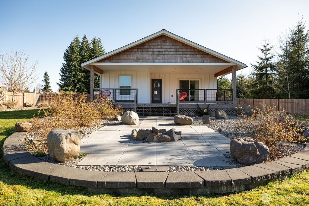 997 King John's Way , Forks, WA 98331
