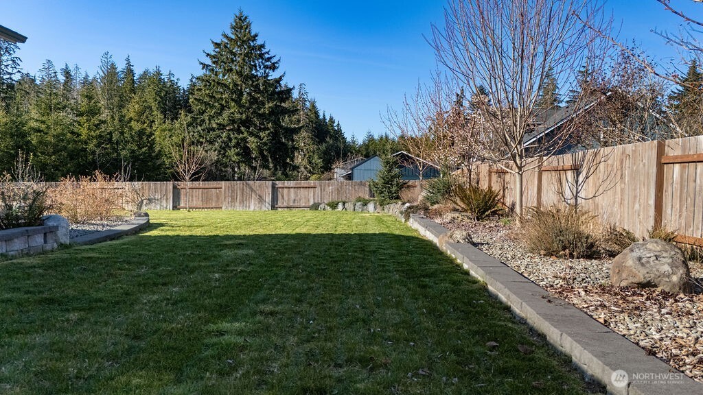 997 King John's Way , Forks, WA 98331