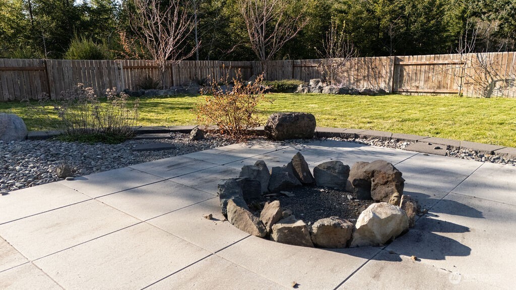 997 King John's Way , Forks, WA 98331