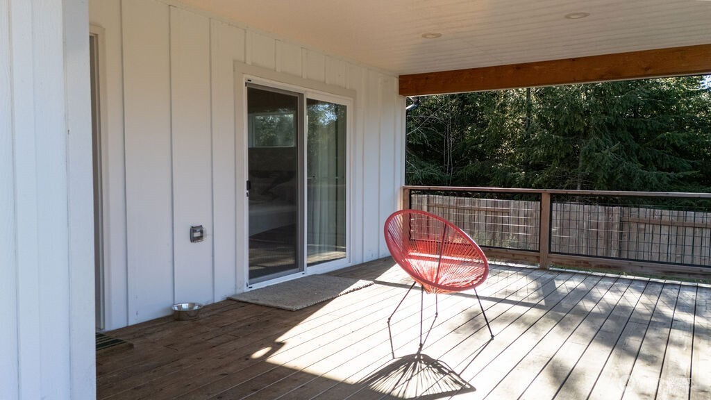 997 King John's Way , Forks, WA 98331
