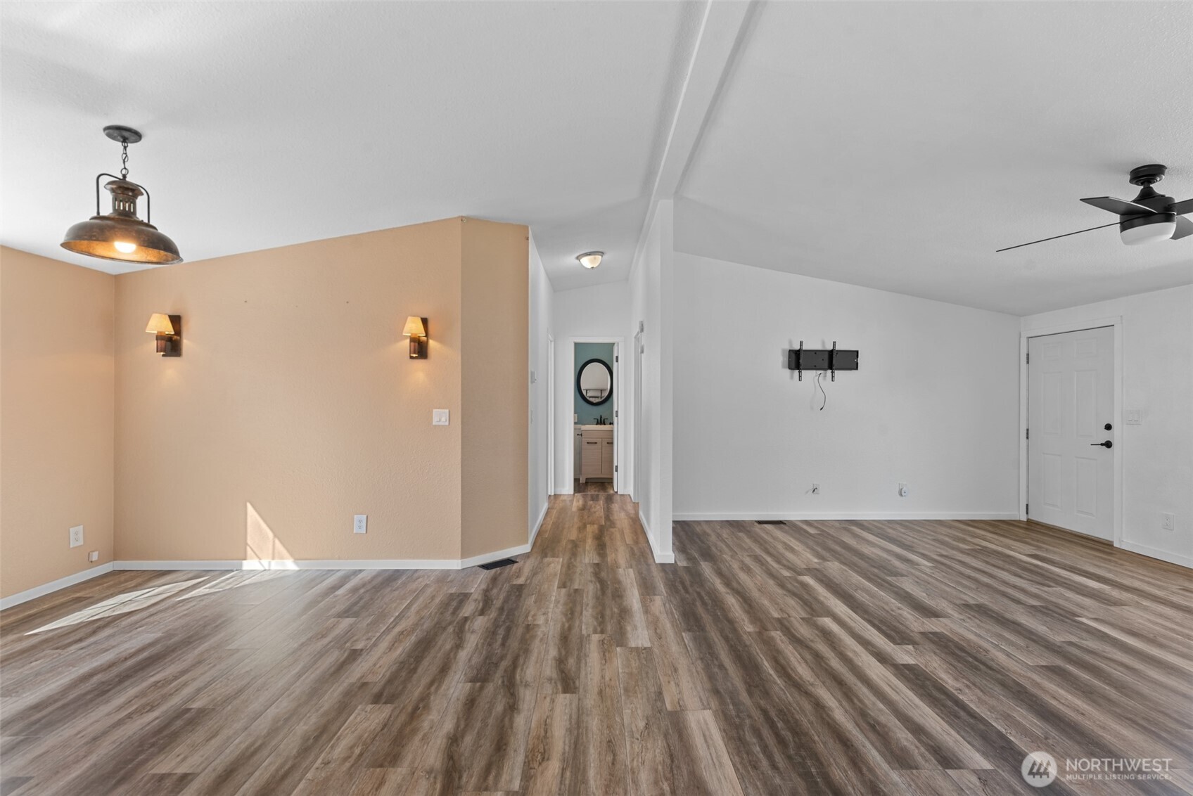 2524 NE J Street , East Wenatchee, WA 98802