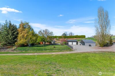 2524 NE J Street , East Wenatchee, WA 98802 - Photo 2